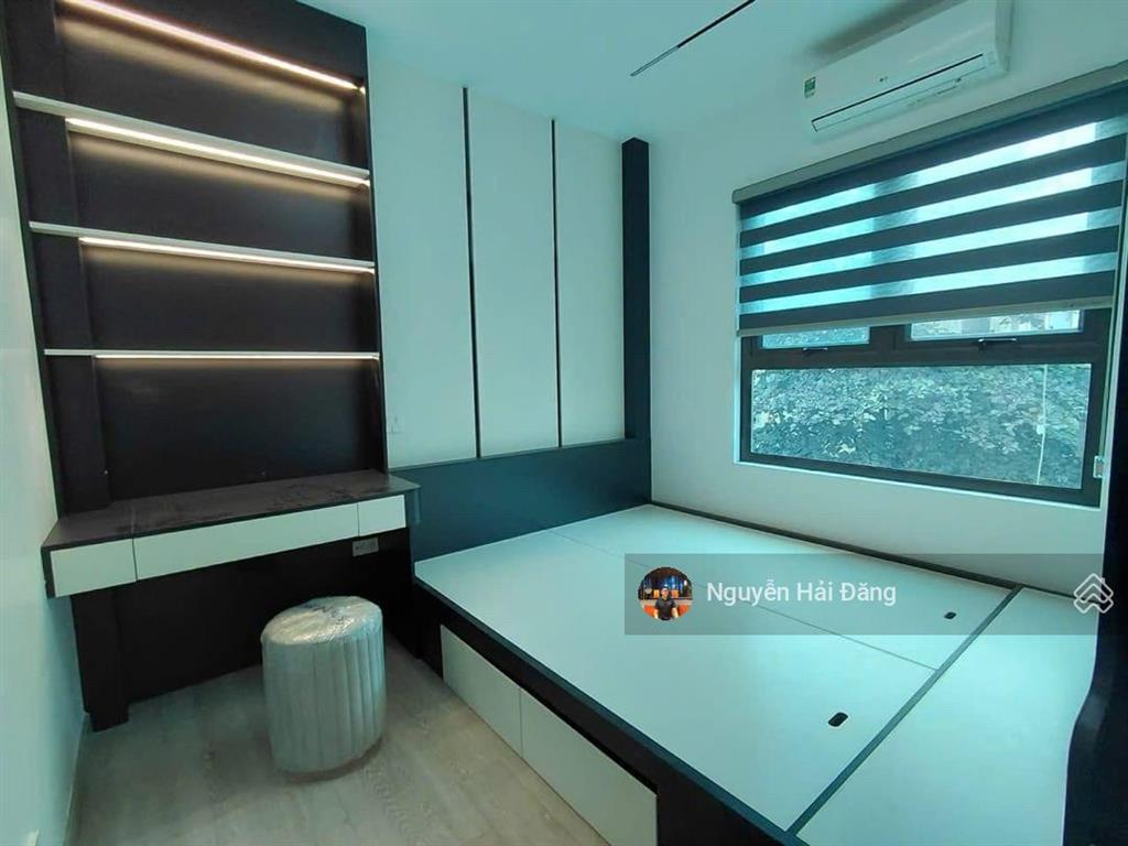 Bán gấp nhà lô góc ô tô đỗ đối diện trường thcs văn yên, kđt văn quán  40m2 x 5 tầng full nội thất