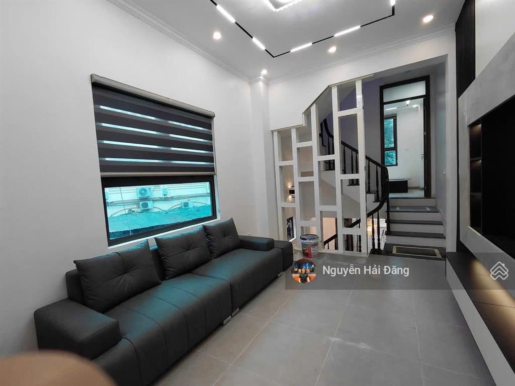 Bán gấp nhà lô góc ô tô đỗ đối diện trường thcs văn yên, kđt văn quán  40m2 x 5 tầng full nội thất