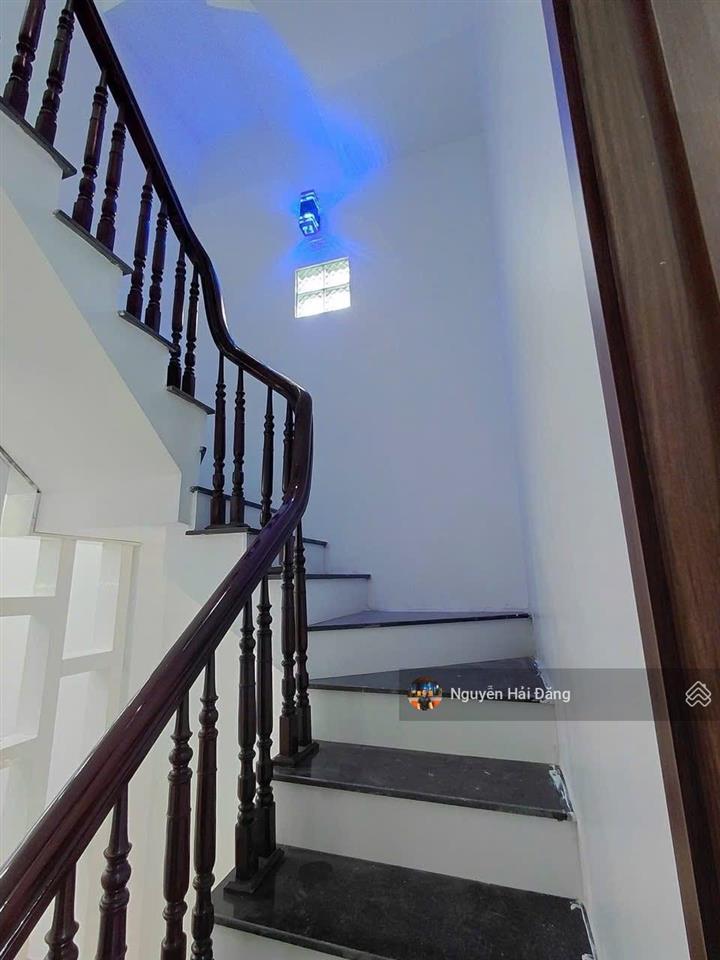 Bán gấp nhà lô góc ô tô đỗ đối diện trường thcs văn yên, kđt văn quán  40m2 x 5 tầng full nội thất