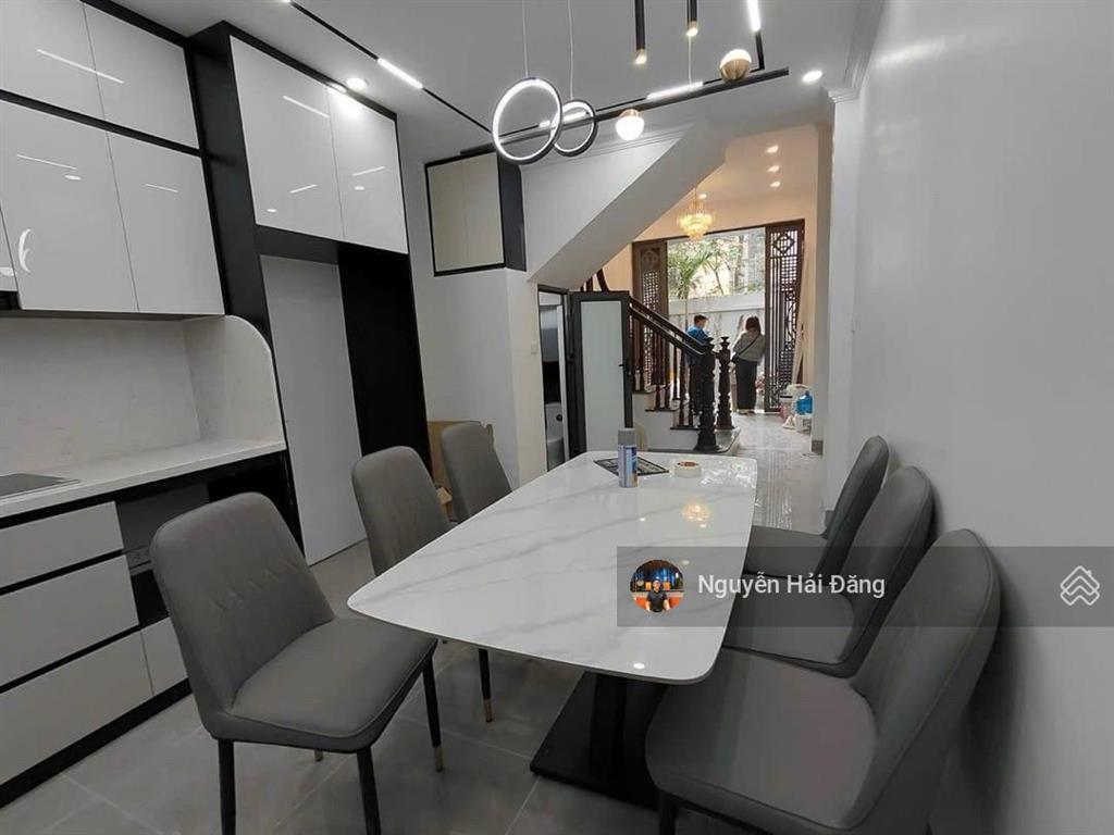 Bán gấp nhà lô góc ô tô đỗ đối diện trường thcs văn yên, kđt văn quán  40m2 x 5 tầng full nội thất