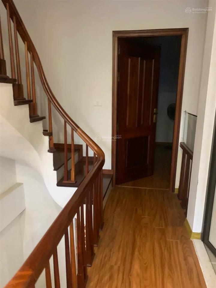 Bán nhà phân lô vỉa hè kđg ngô thì nhậm  45m2 x 5 tầng thang máy full nội thất, ngay chân chung cư
