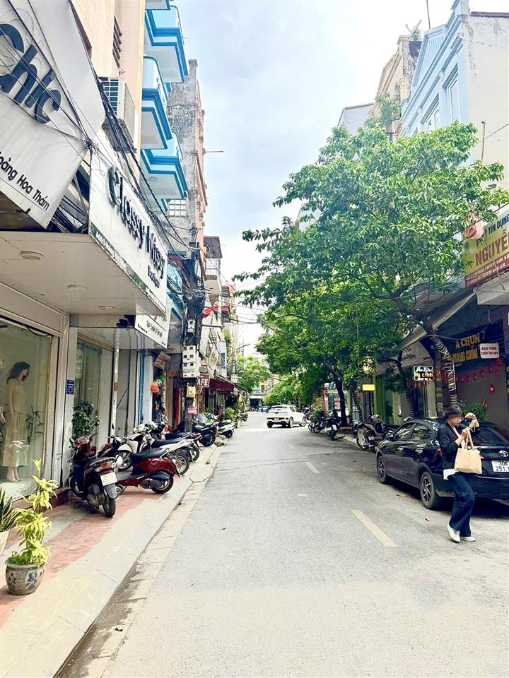 Bán lô đất ngay cầu trắng, trần phú hà đông  52m2 x 8m ô tô đỗ cửa gần ga tàu điện giá đầu tư 8 tỷ