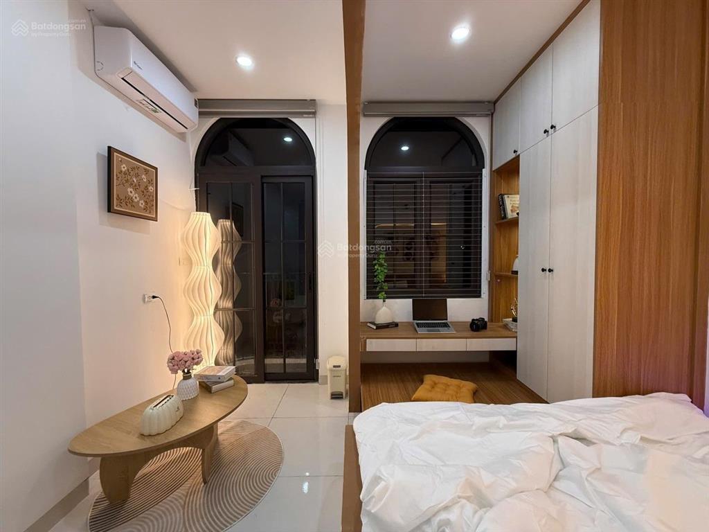 Cho thuê nhà mới xây ngõ 355 xuân đỉnh  full nội thất  thang máy ô tô tránh từ 5,5 triệu/tháng