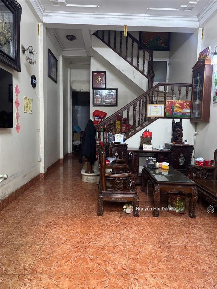 Nhỉnh 5 tỷ! bán nhà 4 tầng ô tô đỗ cửa ngay trần phú, văn quán  dt 30m2 cạnh sở thư pháp hà đông