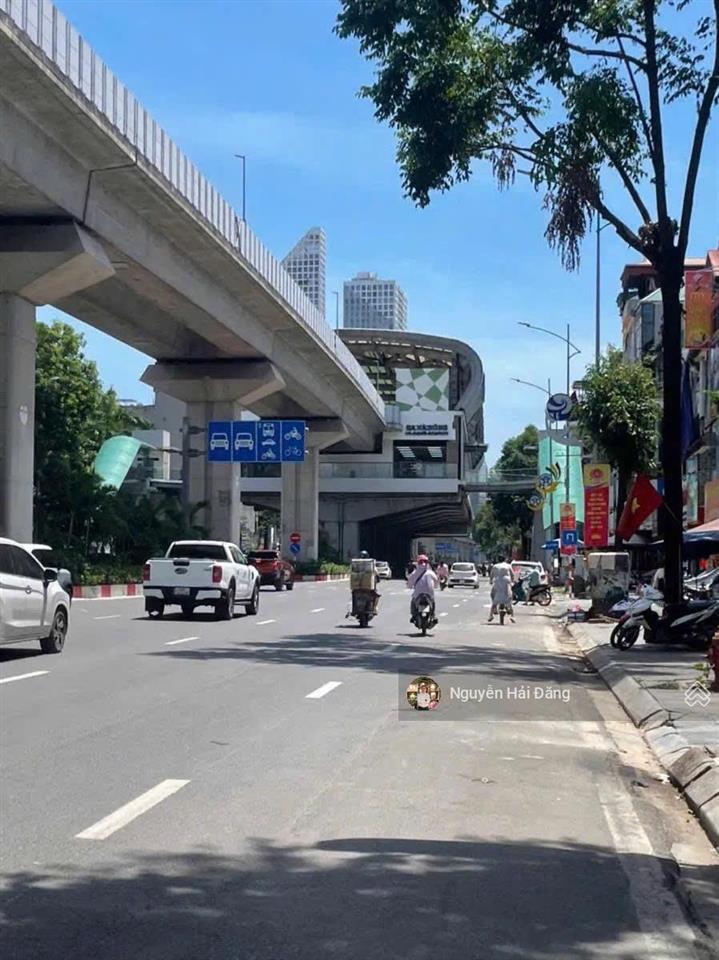 Nhỉnh 5 tỷ! bán nhà 4 tầng ô tô đỗ cửa ngay trần phú, văn quán  dt 30m2 cạnh sở thư pháp hà đông