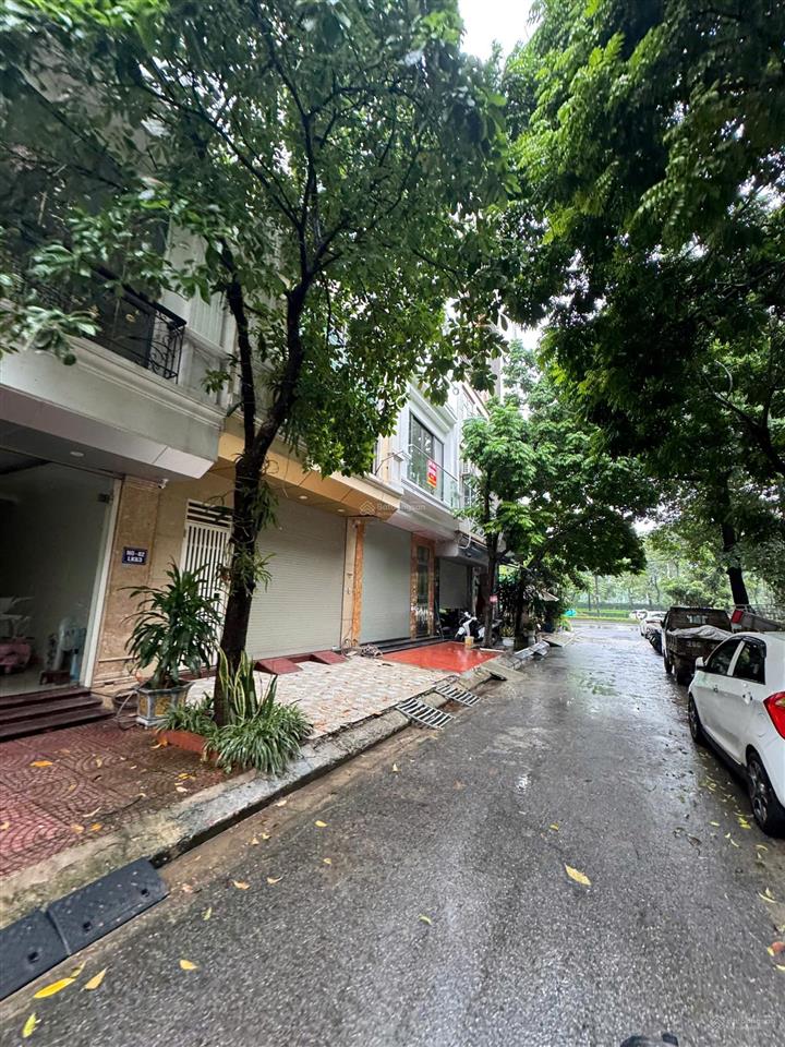 Bán gấp nhà 4 tầng khu đấu giá mậu lương, kiến hưng  50m2 x 5m vỉa hè kinh doanh, ô chờ thang máy