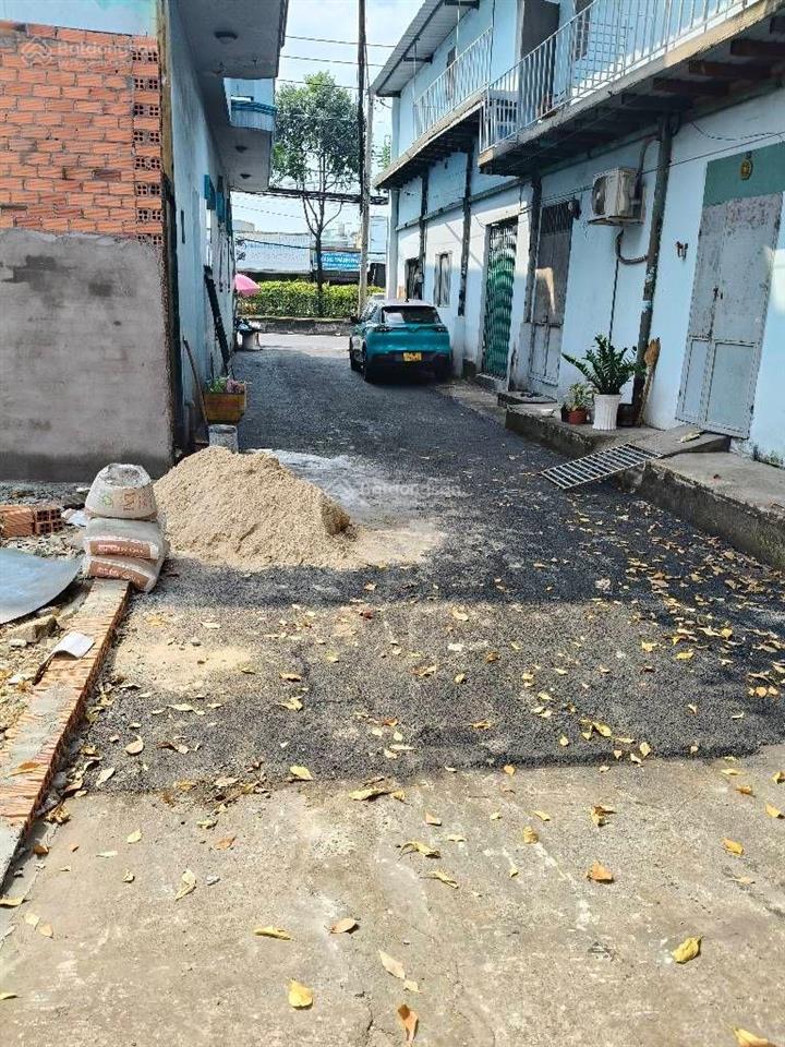 Đất đẹp full thổ, (8x8m) đường 5m thảm nhựa  sát ql22 song hành  trung mỹ tây  giá 4tỷ