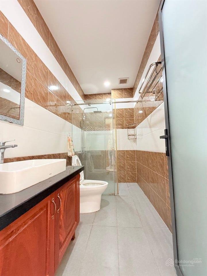 Vip! mt lô góc hiệp thành city  4 tầng (8x20)  nhà btct đẹp  bán giá tốt