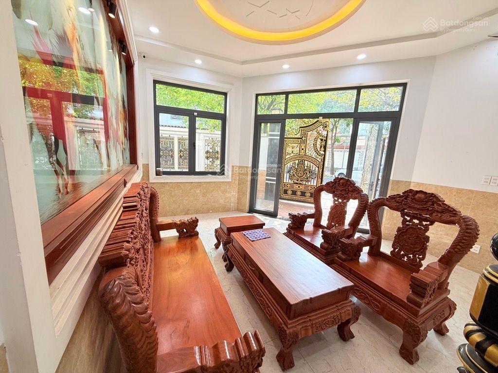 Vip! mt lô góc hiệp thành city  4 tầng (8x20)  nhà btct đẹp  bán giá tốt