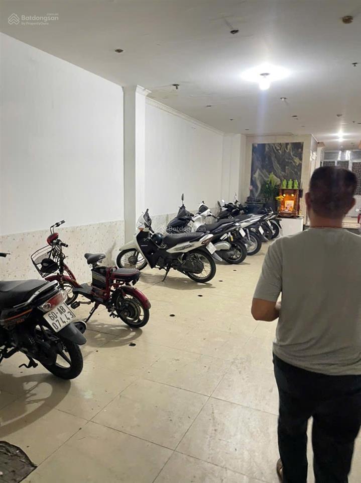 Mt nguyễn văn quá, đht, q12  6tầng, 107m2 (4,8x30)  dòng tiền khủng, vị trí víp