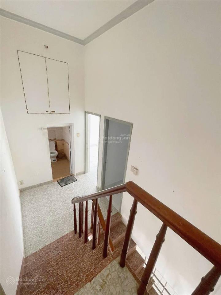 Nhà 3tầng, mặt tiền song hành, trung mỹ tây, q12  (4,8x10m) vị trí kd rất tốt  giá tốt