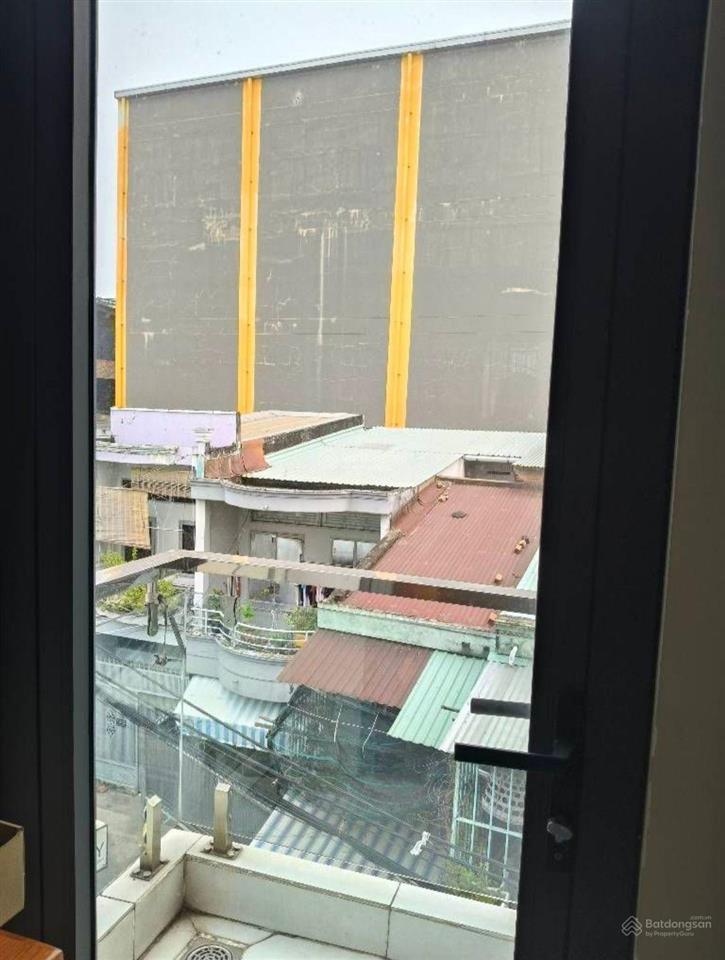 Nhà 3tầng, đường 4m sát nguyễn văn quá, q12  nhà đẹp btct cứng cáp  dt 46m2 giá tốt