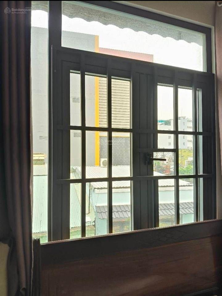 Nhà 3tầng, đường 4m sát nguyễn văn quá, q12  nhà đẹp btct cứng cáp  dt 46m2 giá tốt