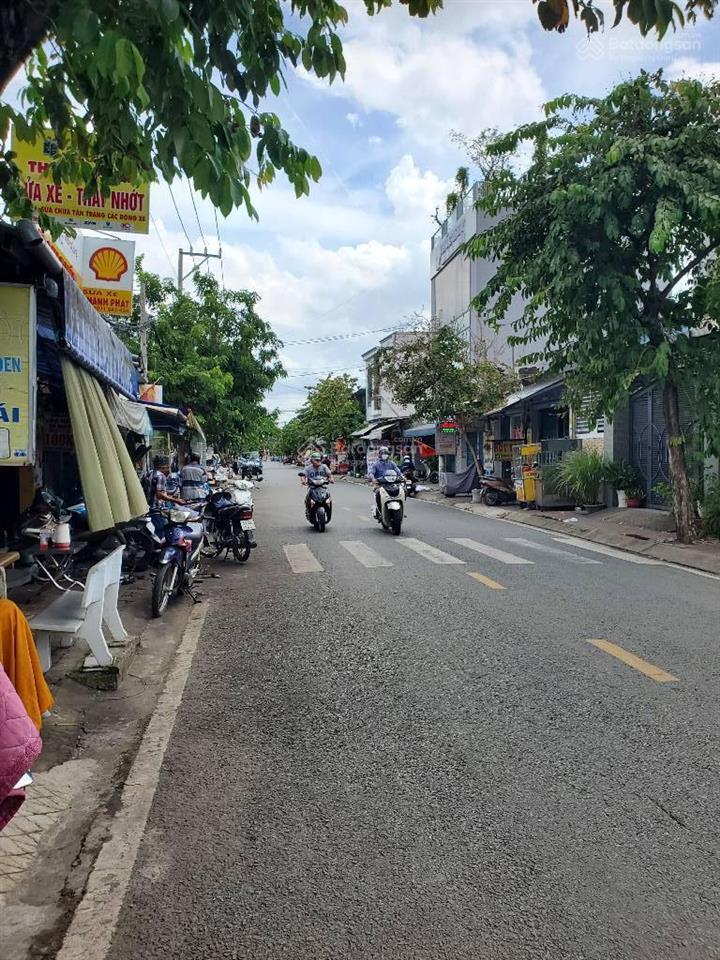 Mt thái thị giữ, ngay ngã 4 phan văn hớn, bà điểm  vị trí vip  dt (8x30m) full thổ cư  giá gấp