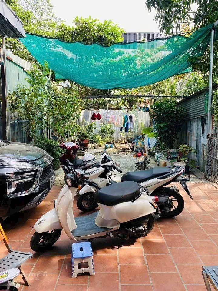 Nhà 3tầng btct đường xe tải thông, phường 14 gò vấp  dt 71m2 (5,2x16) nở hậu 5,88m + 60m2 đất dư