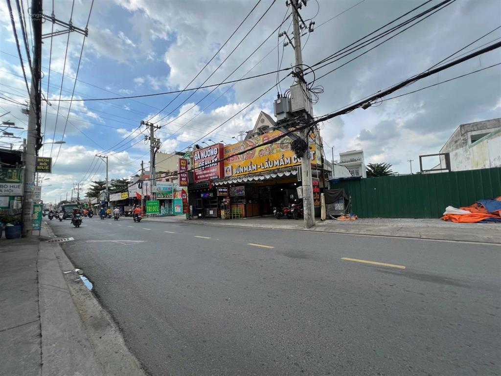 Đất víp mt phan văn hớn, ngay ngã tư bà điểm  dt 494m2 (10x50) vị trí đỉnh  tương lai lô góc