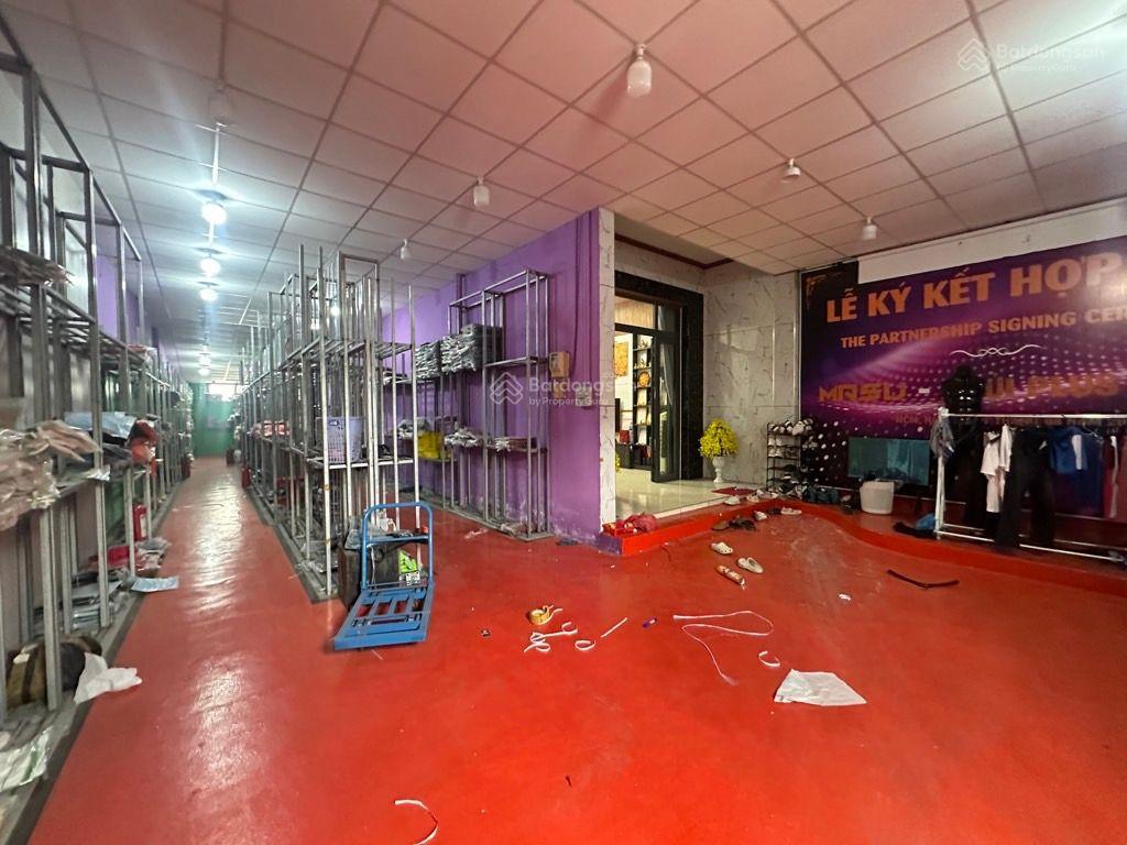 Nhà ở 2tầng và kho xưởng  lê văn khương, hóc môn  dt 280m2 (13x24) ngay ngã 4 hương lộ 80b