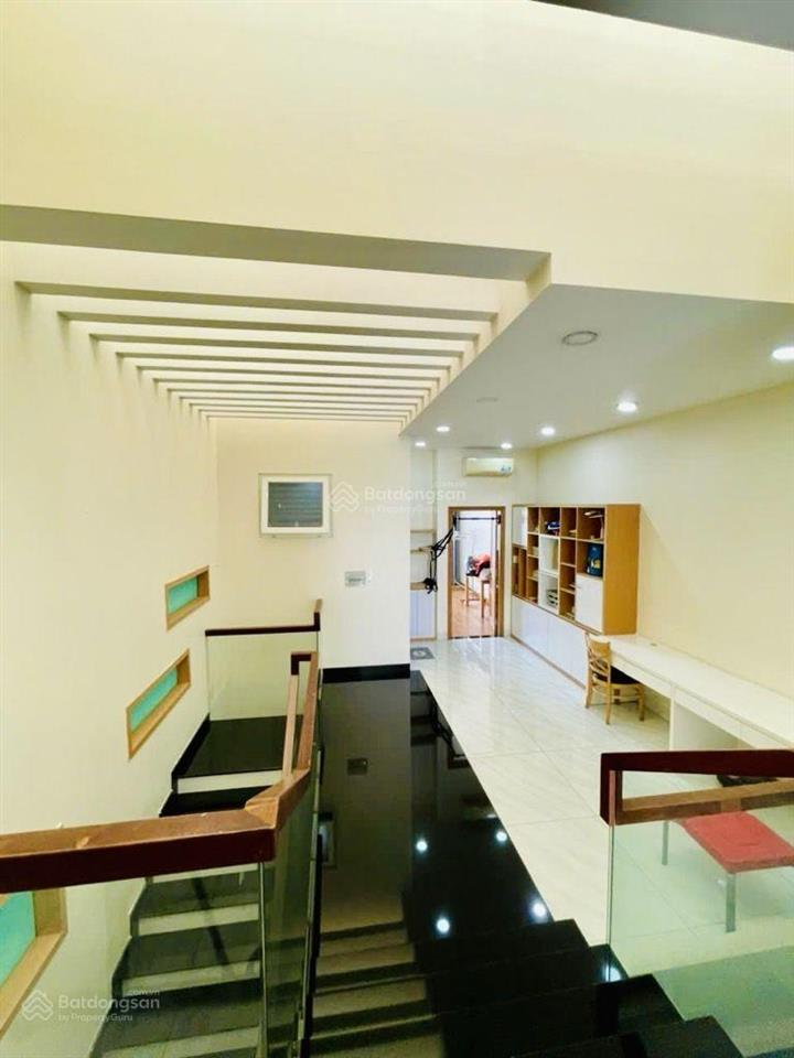 Nhà siêu đẹp, 3tầng xây kiểu biệt thự  ngay ngã tư trung chánh, nguyễn ảnh thủ  dt 166m2 (5x33)