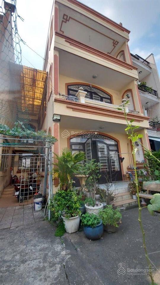 Biệt thự sân vườn cổ kim  mt đông hưng thuận 40, dt 160m2 (ngang 7,9m) 3tầng btct giá rất tốt