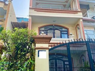 Biệt thự sân vườn cổ kim  mt đông hưng thuận 40, dt 160m2 (ngang 7,9m) 3tầng btct giá rất tốt