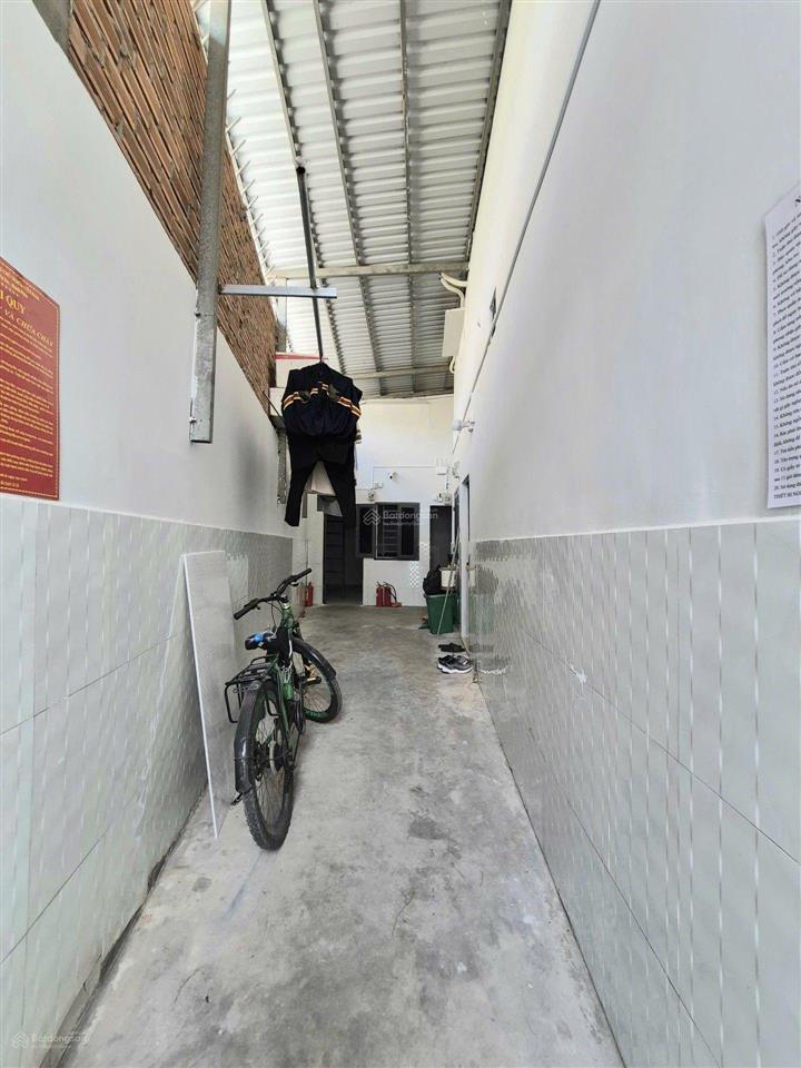 Nhà 3 tấm đúc  đường 6m phạm đăng giảng  ngay trường thcs nguyễn trải  dt 93m2 ngang 6m nở hậu