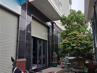 Giảm 6 tỷ bán gấp biệt thự 4 tầng sân vườn, có thang máy  khu dân cư phát triển khu lê văn qưói