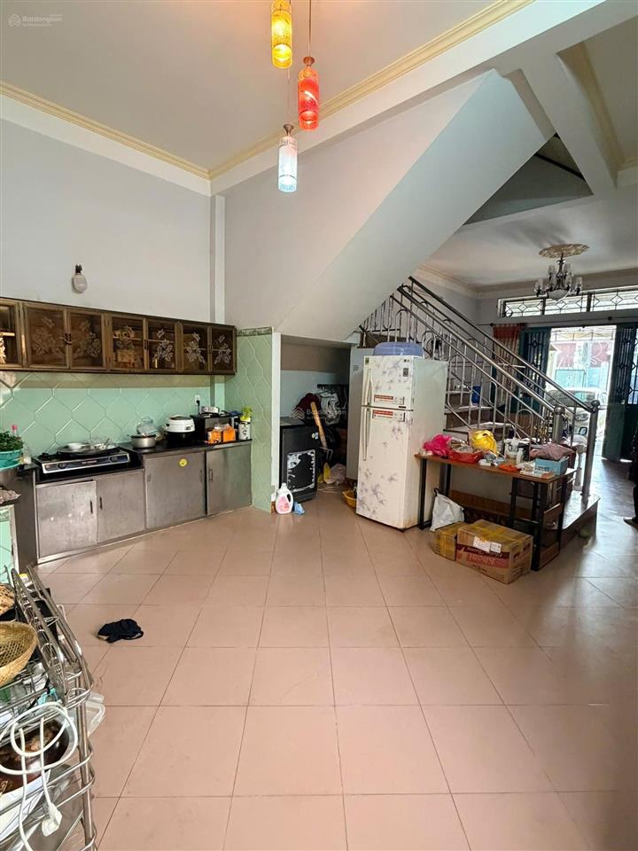 Mt tân xuân 3, nhánh tô ký  nhà 2tầng btct kiên cố  vừa ở vừa kd  dt 5x23 giá hơn 5tỷ xíu