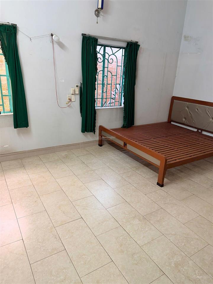 Mt tân xuân 3, nhánh tô ký  nhà 2tầng btct kiên cố  vừa ở vừa kd  dt 5x23 giá hơn 5tỷ xíu