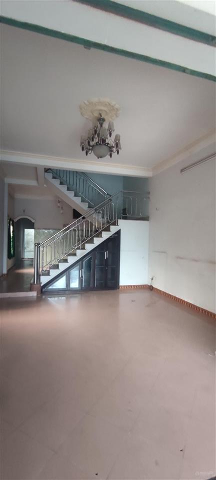 Mt tân xuân 3, nhánh tô ký  nhà 2tầng btct kiên cố  vừa ở vừa kd  dt 5x23 giá hơn 5tỷ xíu