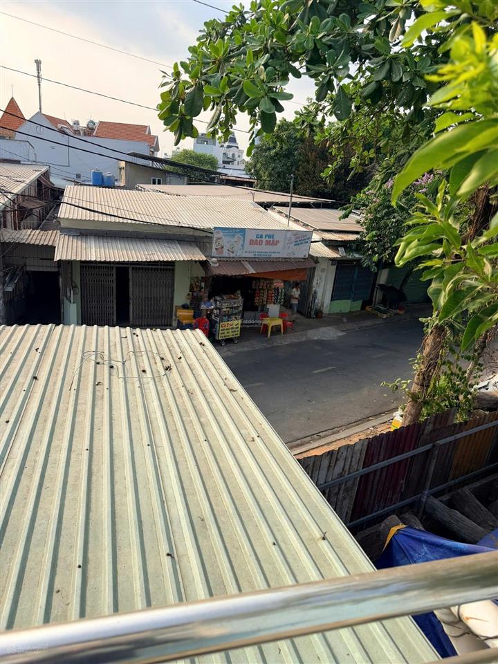 Mt tân xuân 3, nhánh tô ký  nhà 2tầng btct kiên cố  vừa ở vừa kd  dt 5x23 giá hơn 5tỷ xíu