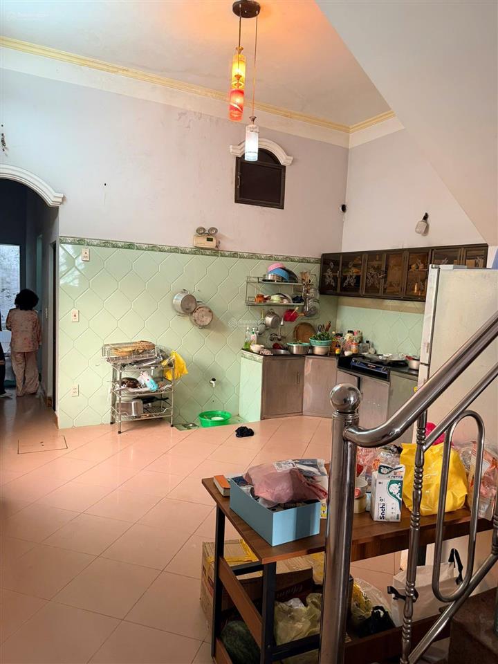 Mt tân xuân 3, nhánh tô ký  nhà 2tầng btct kiên cố  vừa ở vừa kd  dt 5x23 giá hơn 5tỷ xíu