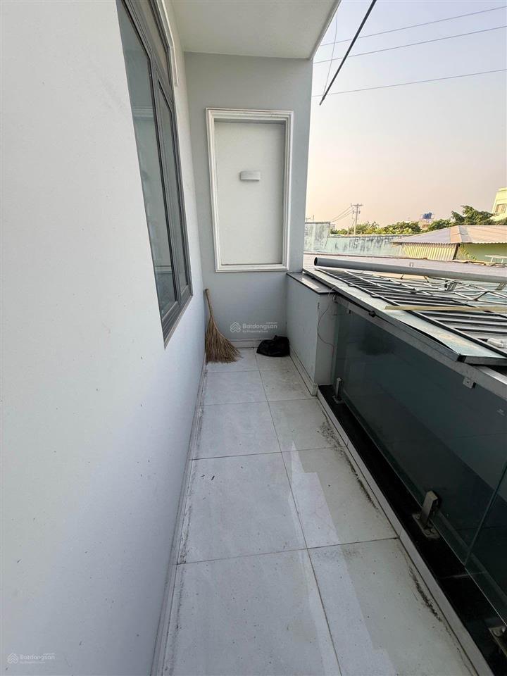 Mt vườn lài, apđ q12  ngay đh nguyễn tất thành  nhà btct 2 tầng 171m² (4,6x36) giá tốt ạ