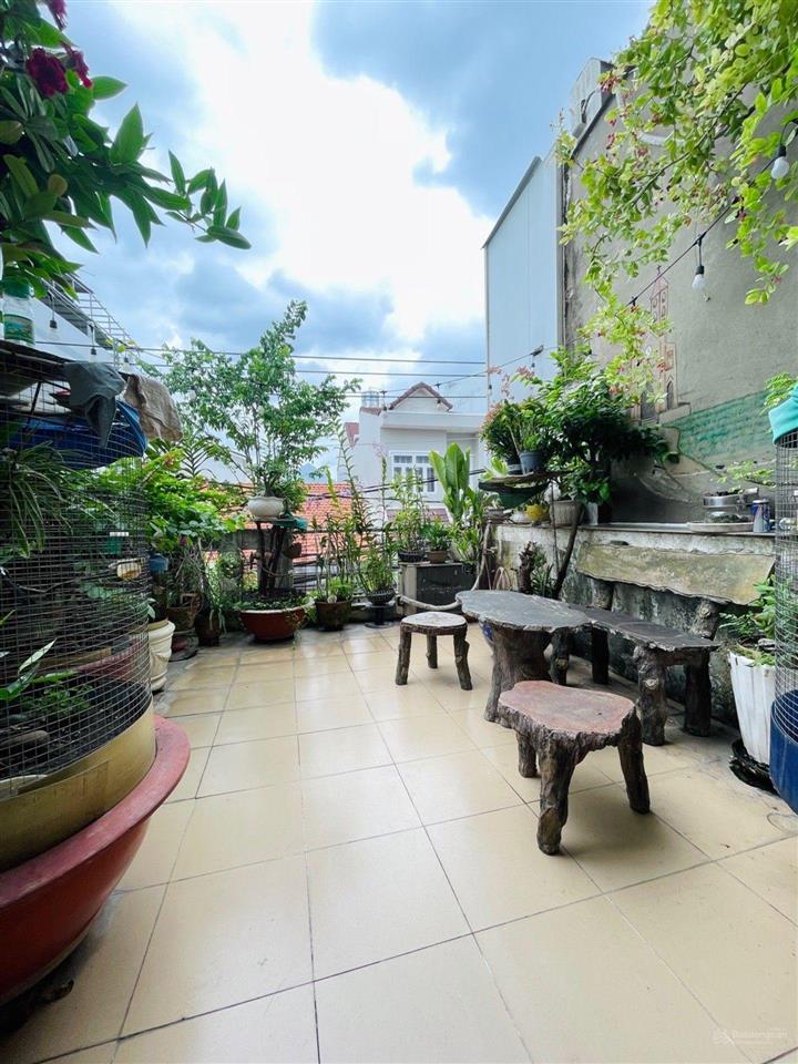 Nhà 4tầng btct, đường nhựa 7m nguyễn vaen quá, q12  dt 72m2 vừa ở vừa kd ok