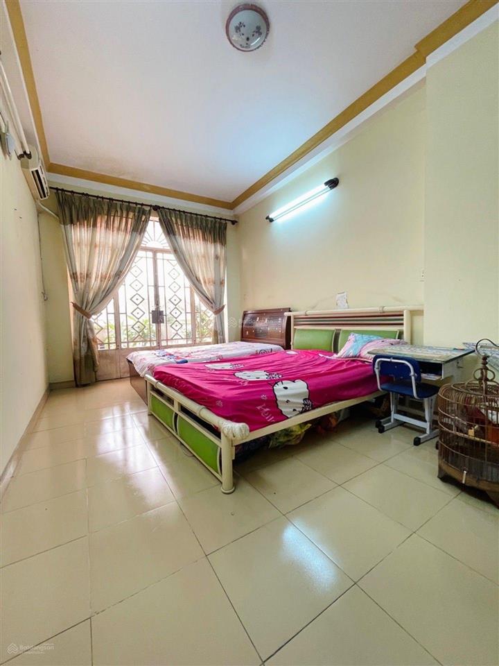 Nhà 4tầng btct, đường nhựa 7m nguyễn vaen quá, q12  dt 72m2 vừa ở vừa kd ok