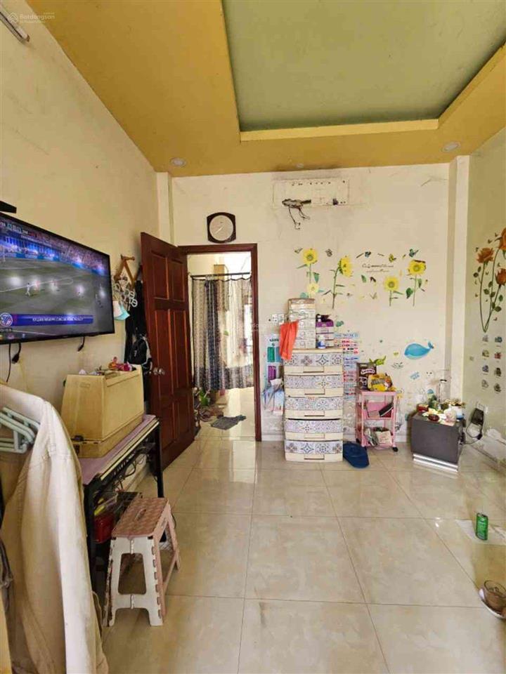 Trung tâm hóc môn, lê lợi  hẻm ô tô cách đường 30m  nhà 2tầng 86m2  (4,2x25)  vừa ở vừa kd ok ạ