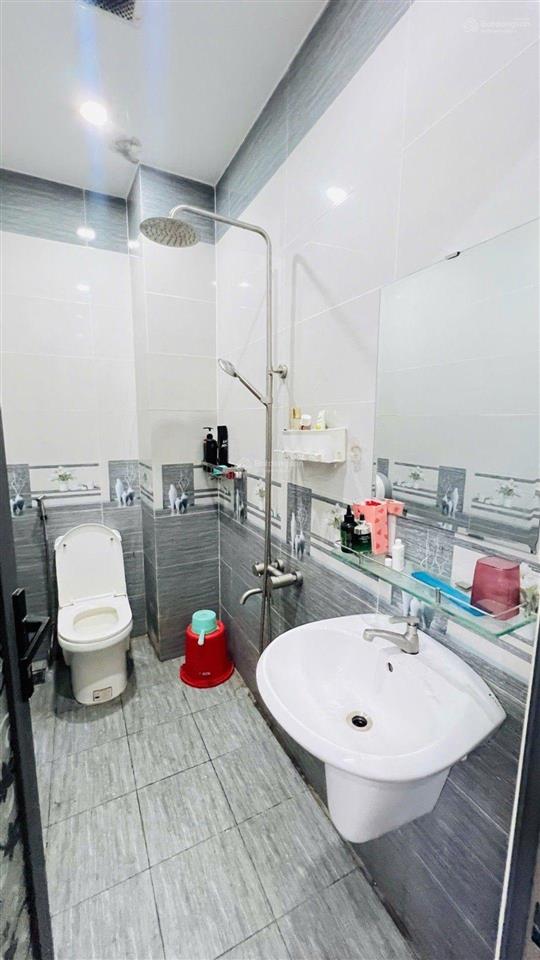 Nhà 4 tầng btct, tân thới hiệp, q12  đường nhựa 5m  dt 120m2 (6x20) căn góc ít lộ giới  giá tốt