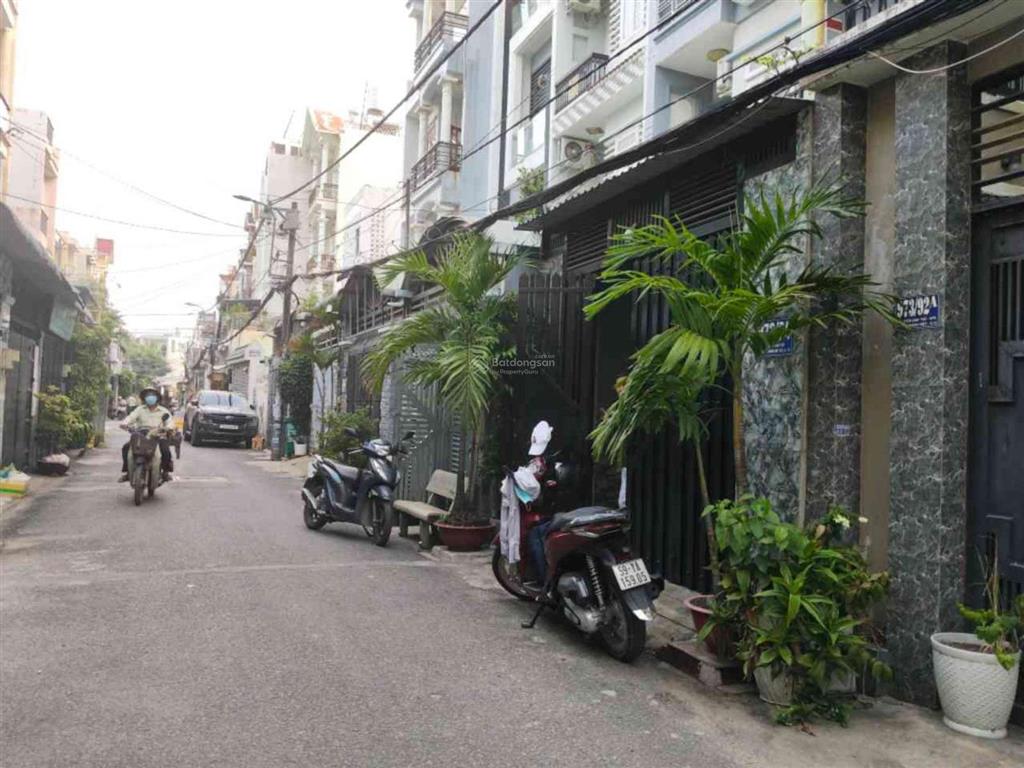 Nhà 4 tầng, btct đường nhựa 6m, nguyễn ảnh thủ, tch q12  dt (4x20) ô tô ngủ trong nhà