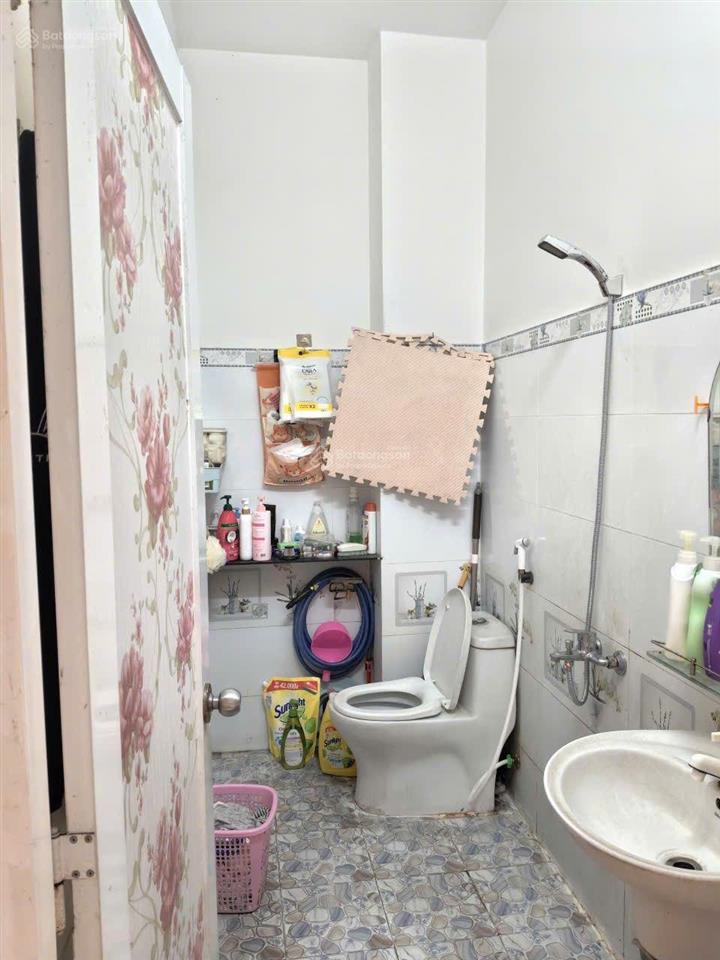 Nhà đúc 5 tầng btct, đường 6m ko lộ giới  ngã 3 đông quang, hiệp thành, q12  (4x15) ô tô 24/24