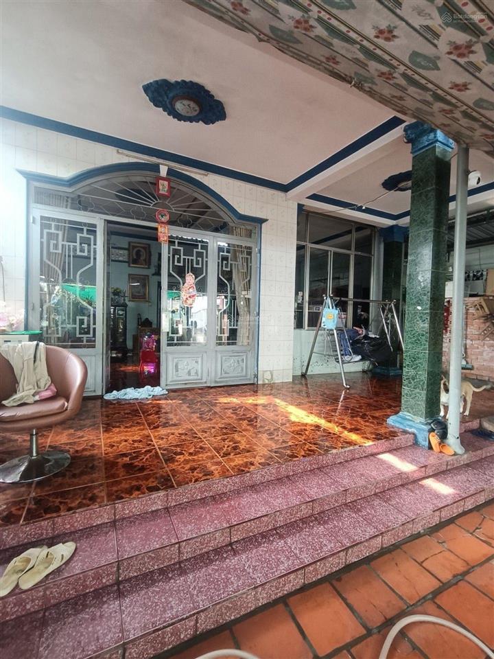 Mt nguyễn thị chồn, đông thạnh, dt 256m2(8,5x28)  nhà cấp 4, giá đất chỉ 25tr/m2