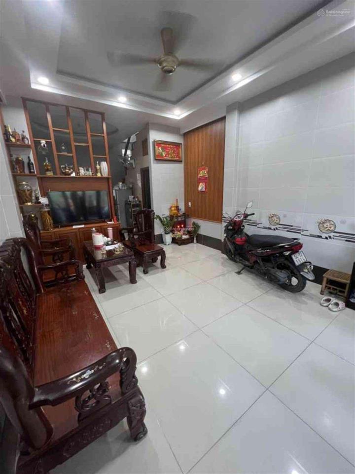 Nhà 3tầng btct, 2 mặt tiền  hiệp thành 43, đường víp kd  lề 5m (giá 5,x bé tỷ) siêu hiếm