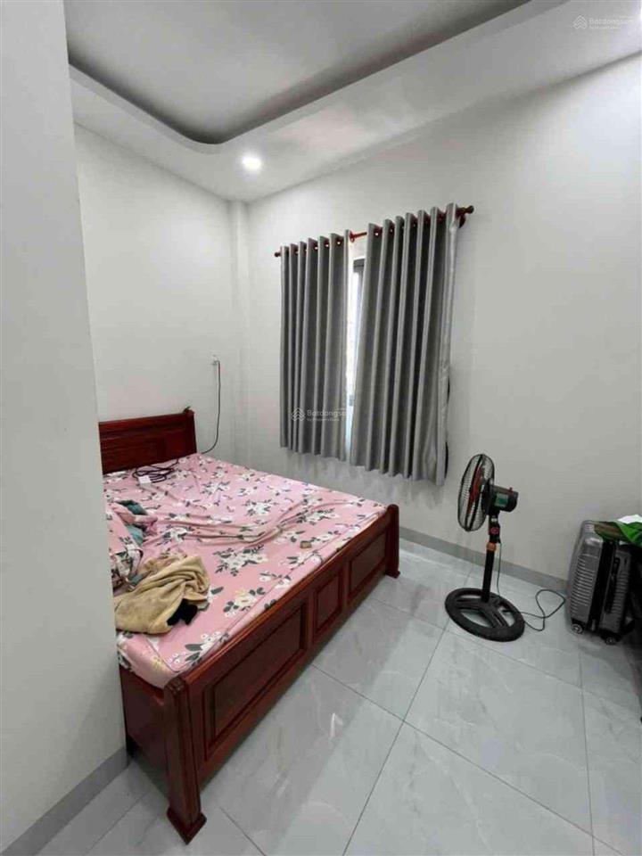 Nhà 3tầng btct, 2 mặt tiền  hiệp thành 43, đường víp kd  lề 5m (giá 5,x bé tỷ) siêu hiếm