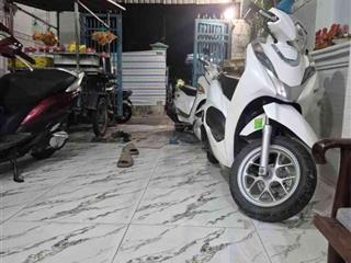 Nhà cấp 4, hẻm ô tô thông  lê thị hồng gấm, tt hóc môn  dt 94m2 (4x25) giá 3 tỷ tl