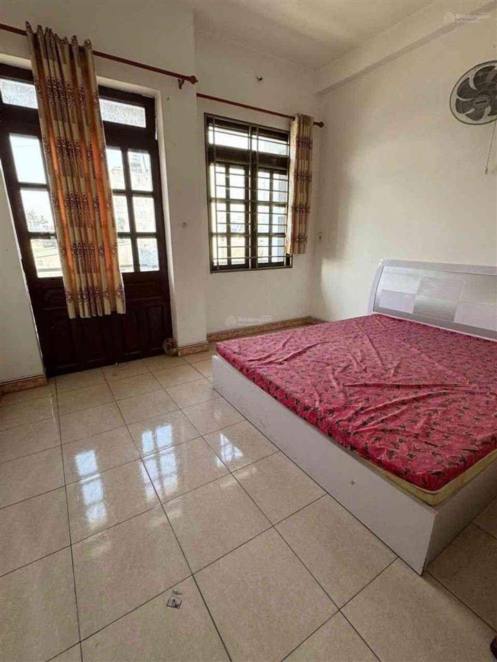 Nhà 3 tầng, đường xe hơi nguyễn văn quá, đht q12  dt 80m2 (4x20) cực ngon chỉ 4,x tỷ
