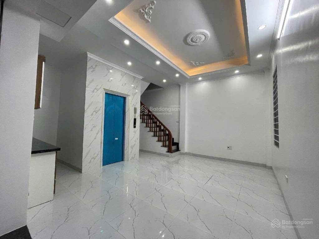 Duy nhất 1 căn view gần hồ tây  dòng tiền đỉnh  thang máy   viên ngọc hiếm tại khu vực