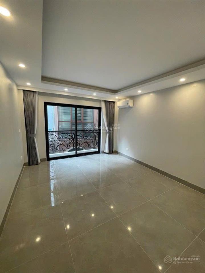 Duy nhất 1 căn view gần hồ tây  dòng tiền đỉnh  thang máy   viên ngọc hiếm tại khu vực