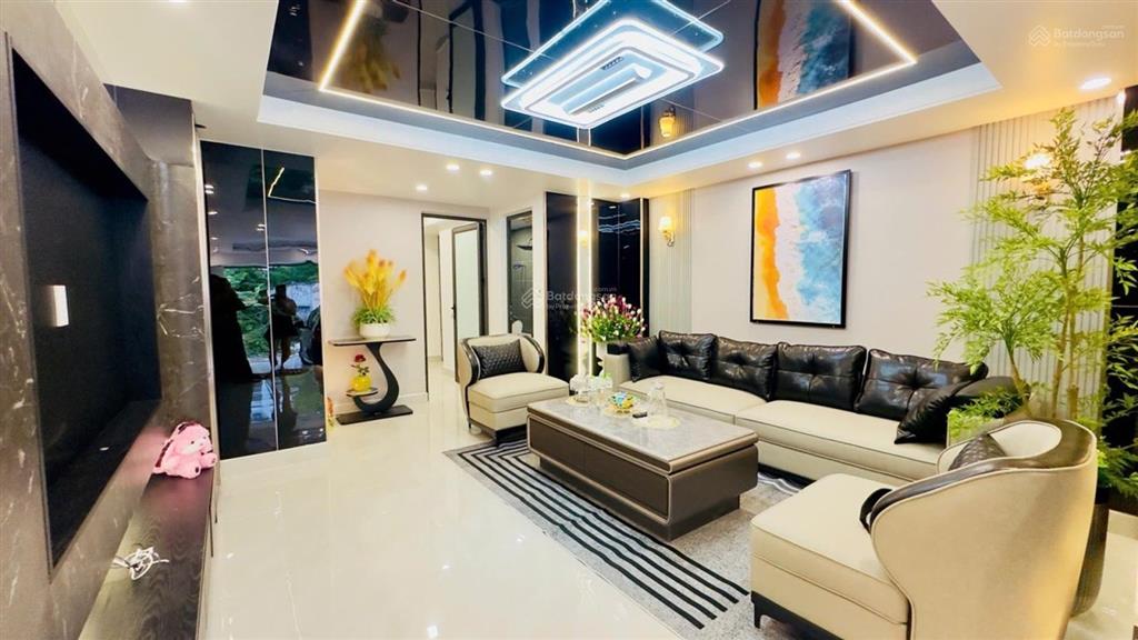 Siêu phẩm  bắc sơn  an dương  4 tầng 6 ngủ có phòng ngủ tầng 1 view thoáng vĩnh viễn ô tô