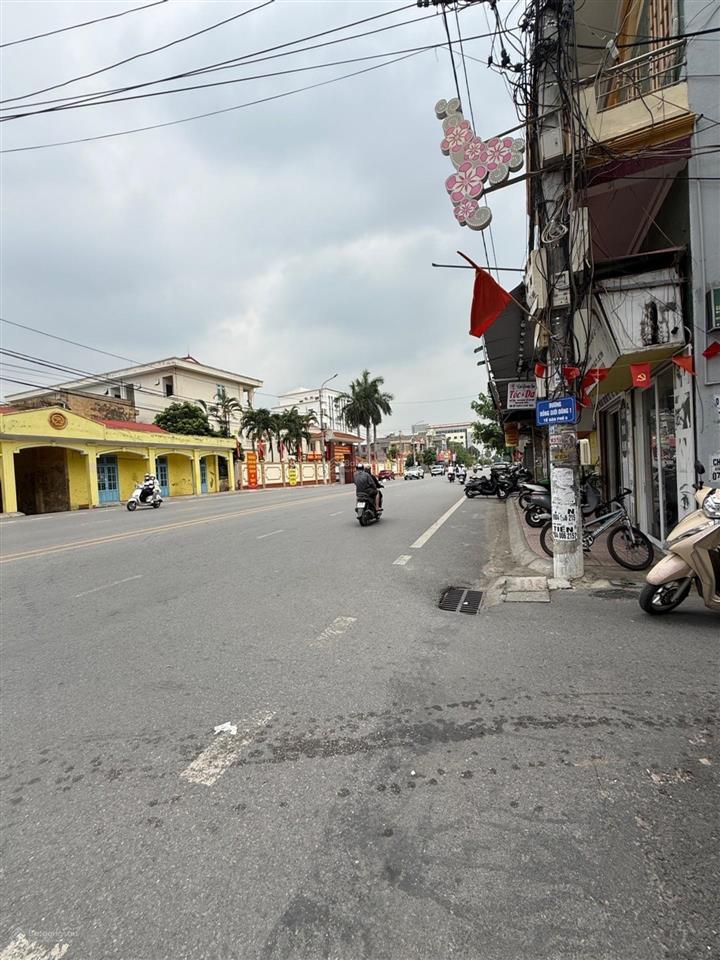 Tuyến 2 đường máng  tt an dương loanh quanh 2 tỷ 3 tầng mới đẹp