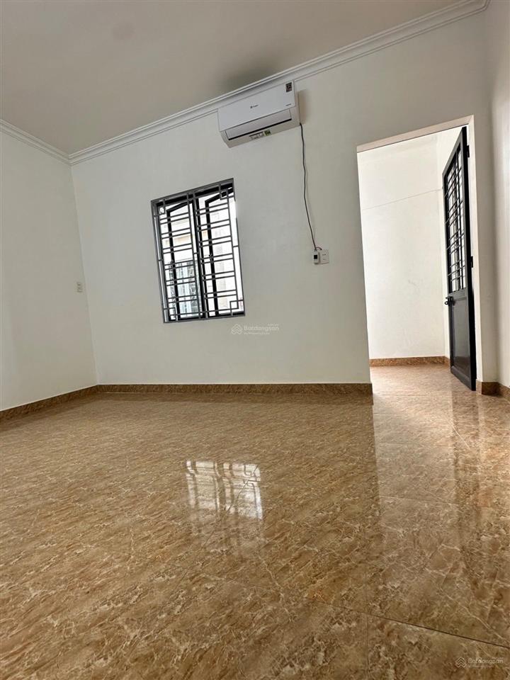 Chính chủ nhờ bán gấp nhà đỗ nhuận 51m chỉ 2,9 tỷ mt rộng ô tô đỗ gần