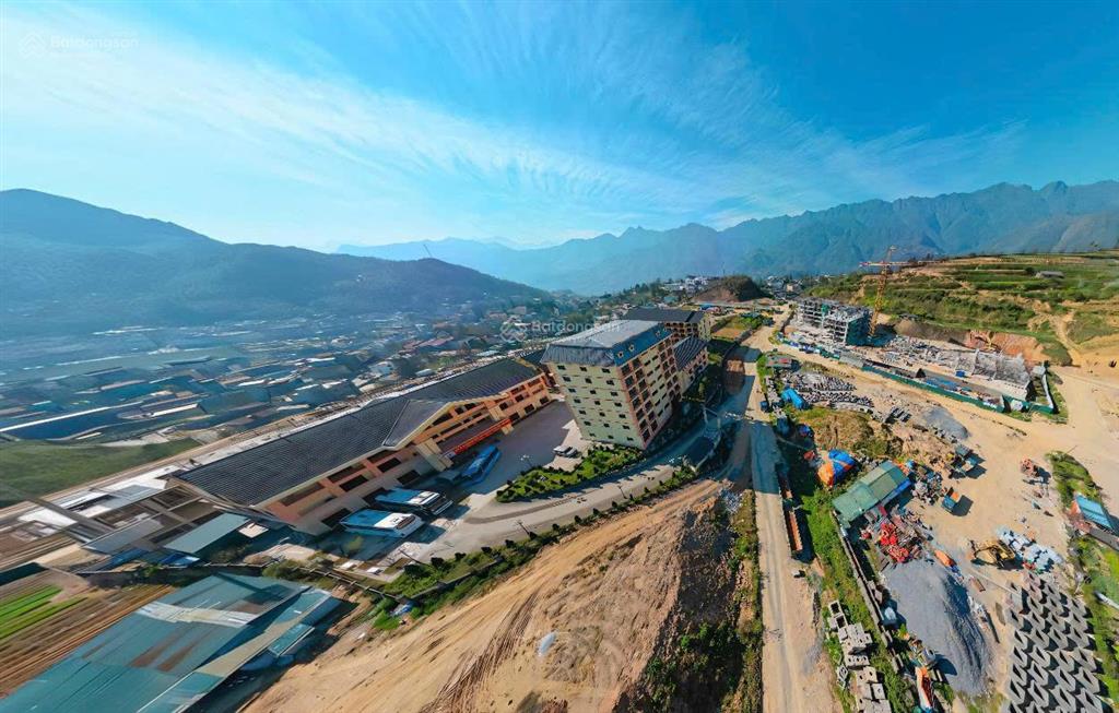 Căn hộ cao cấp irista hill sapa cho thuê dòng tiền 10tr/tháng. sổ đỏ lâu dài. view đẹp