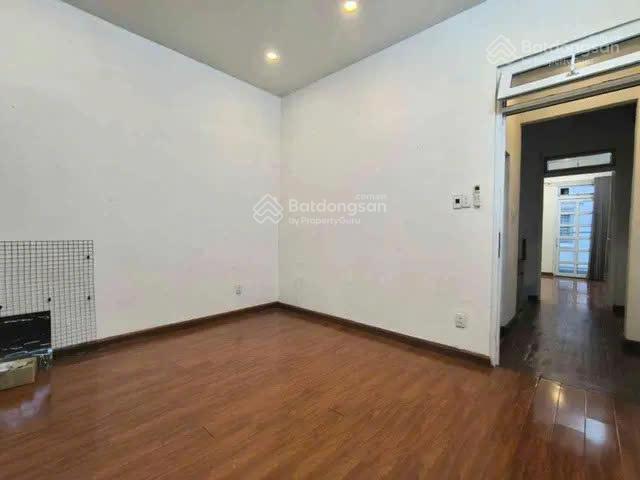 Nguyễn xí  xe hơi vào nhà  hxh tránh thông tứ tung  cho thuê 13,5 triệu/th  8,9 tỷ